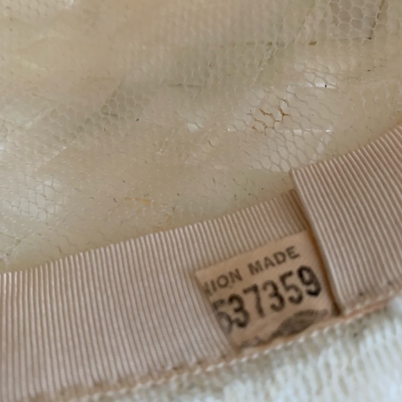 Vintage Easter Elegant Cream Floral Hat - Picture 7 of 10